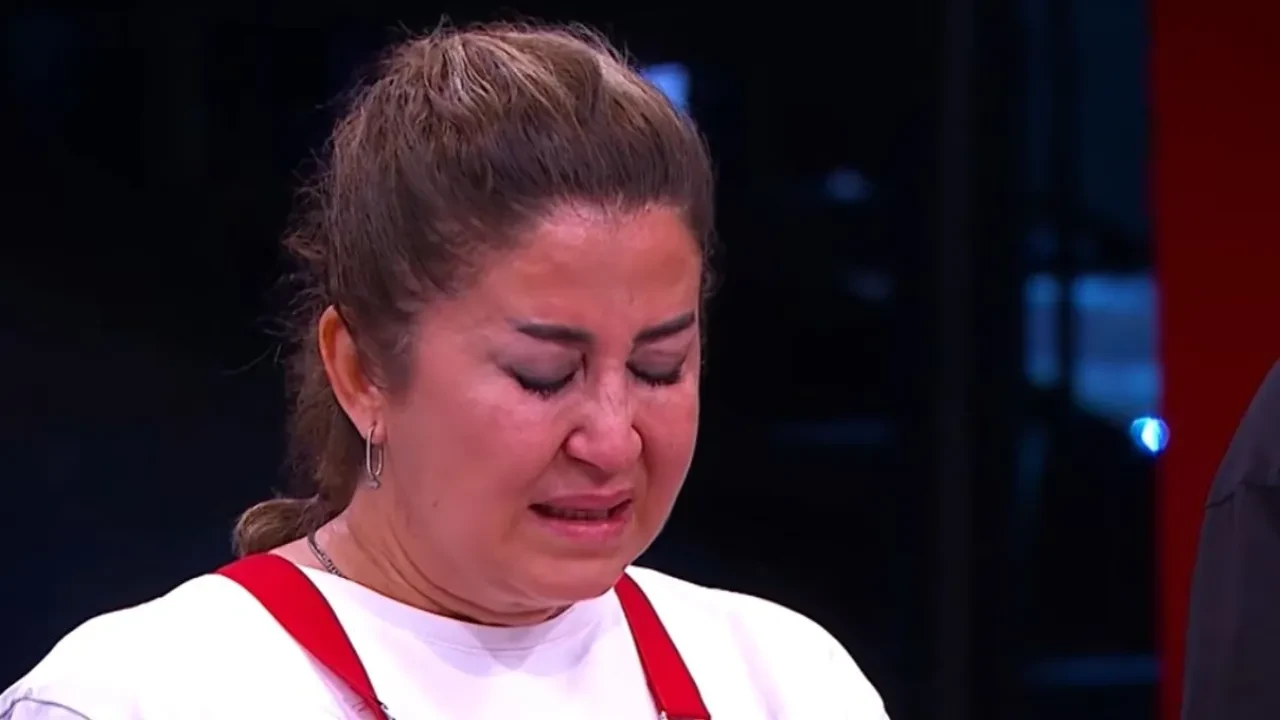 MasterChef Şükran’ın annesine seslendiği anlar herkesi ağlattı! “Umarım hepsini görüyordur”