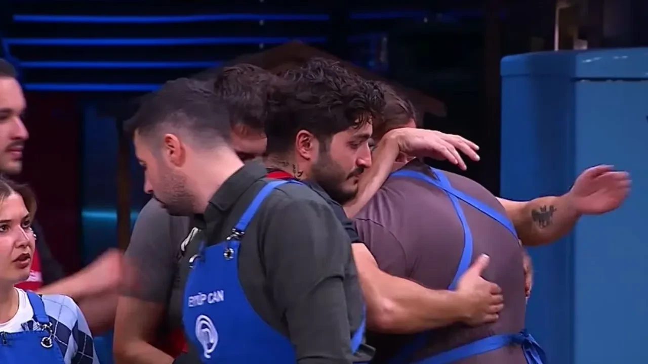 MasterChef Tolga’nın babasından gelen mesaj herkesi ağlattı! Takım arkadaşlarından duygulandıran destek