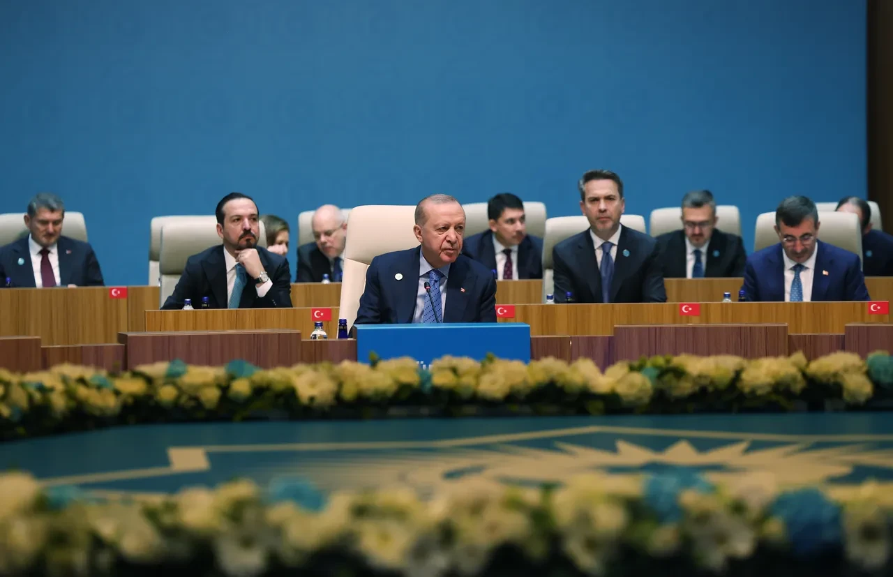 Orta Koridor'da büyük hesap! Doç. Dr. Hasan Bardakçı'dan, Çin'den Avrupa'ya uzanan dev hattın analizi