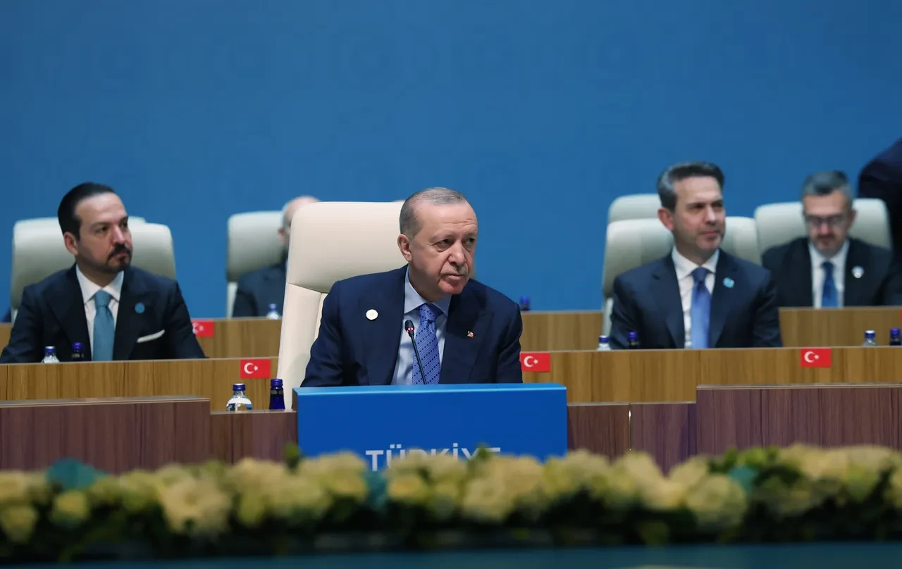 Türk dünyasında tarihi hedef! Doç. Dr. Cantürk Caner, küresel güç olmanın 3 kritik şartını açıkladı
