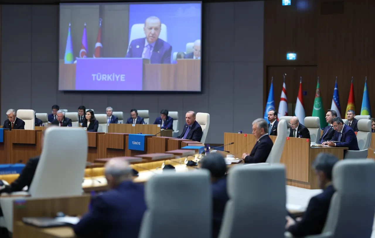 Türk dünyasında tarihi hedef! Doç. Dr. Cantürk Caner, küresel güç olmanın 3 kritik şartını açıkladı