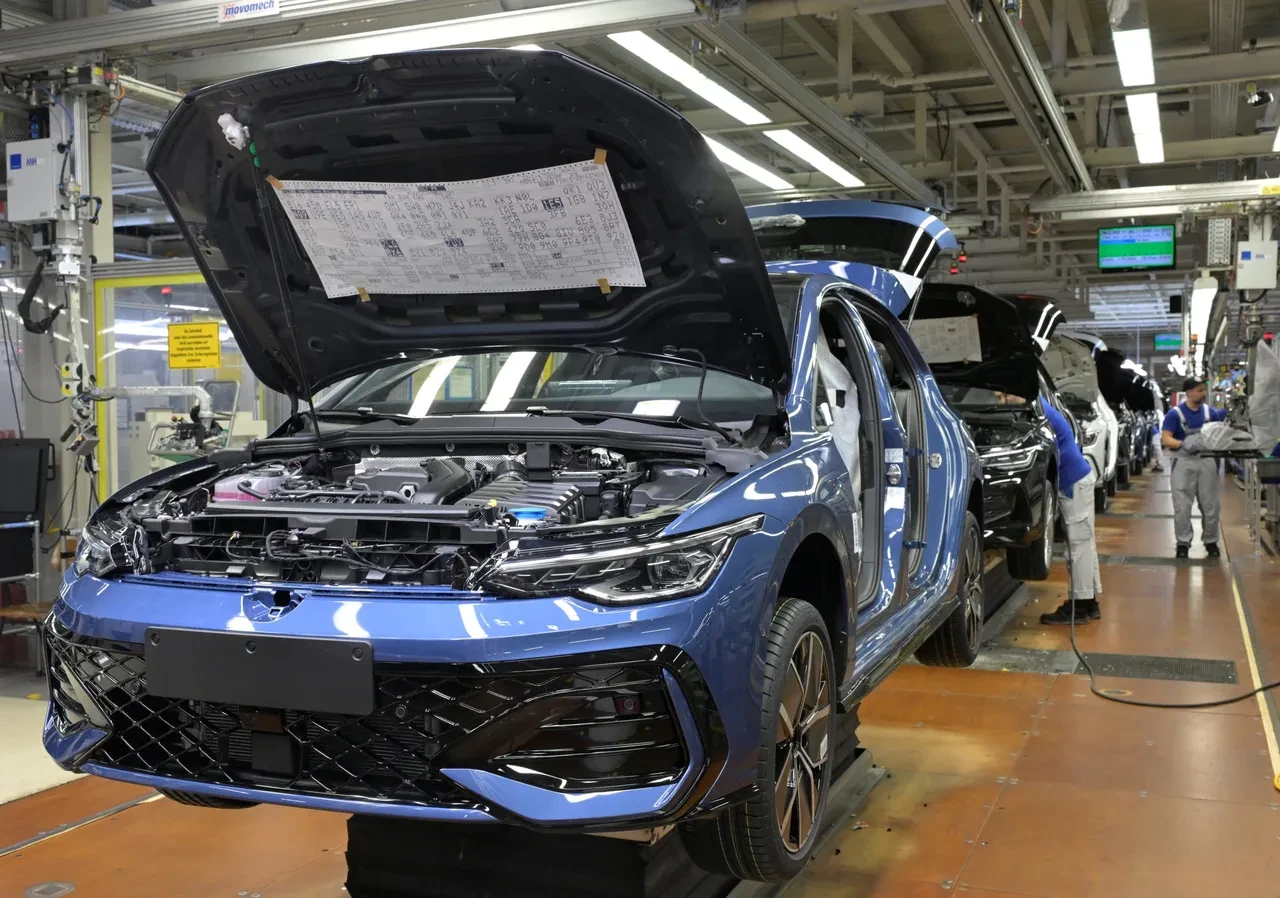 Volkswagen elektrikli Golf projesini durdurdu: Çıkış tarihi ertelendi