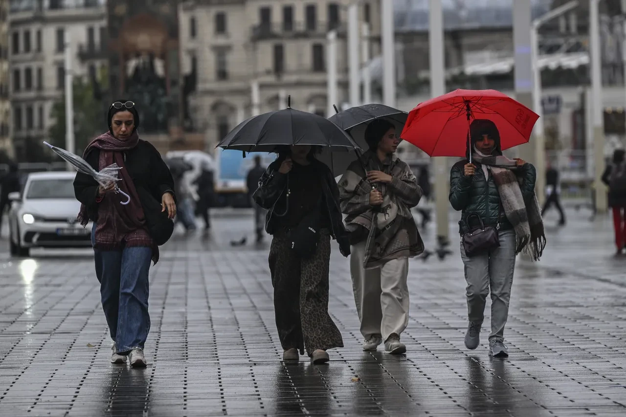 31 Ekim 2026 hava durumu | Hafta sonu planı yapanlar dikkat! Meteoroloji'den yağış ve sıcaklık uyarısı