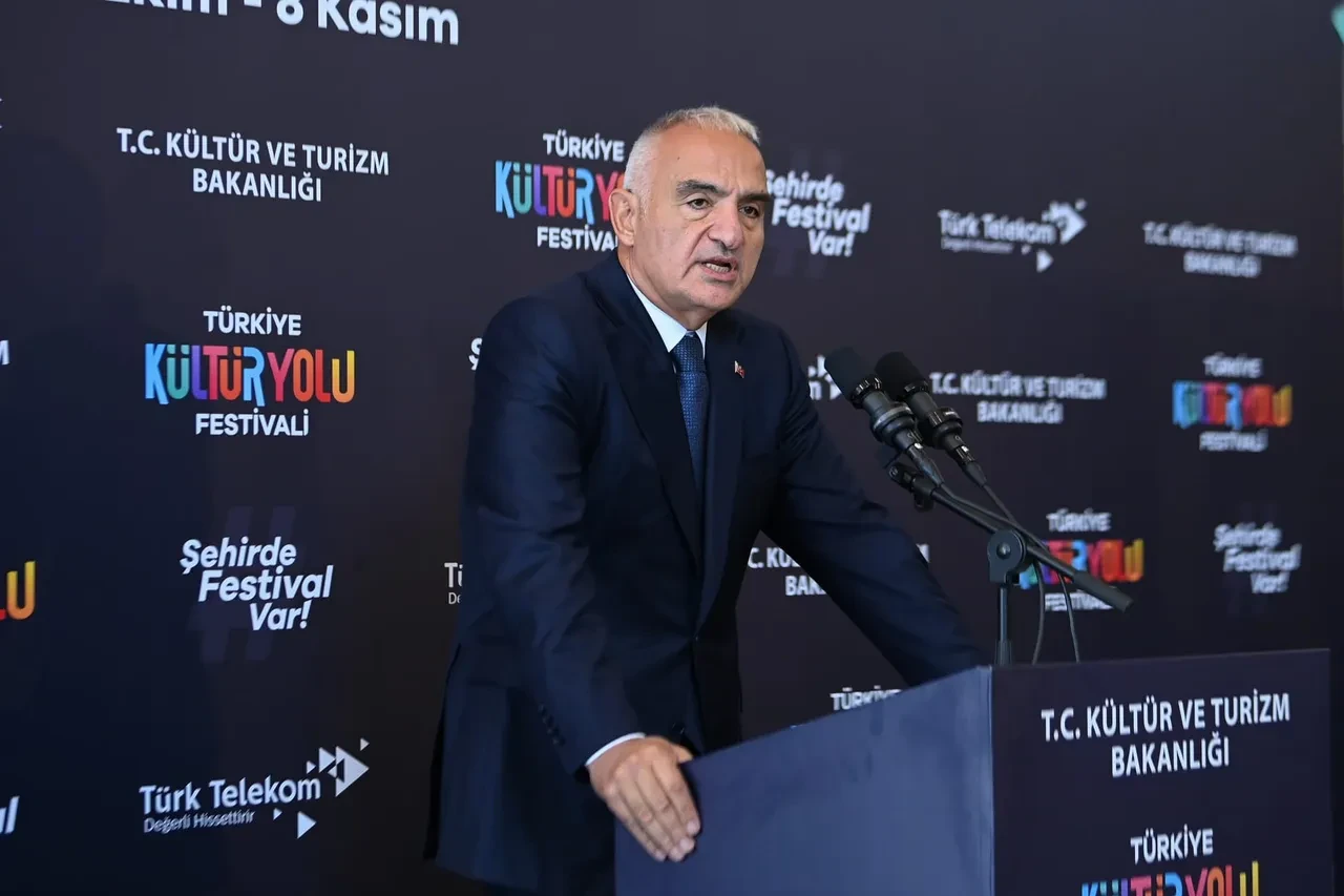 Antalya’da Kültür Yolu heyecanı başladı! Bakan Ersoy 440’tan fazla etkinliğin açılışını yaptı