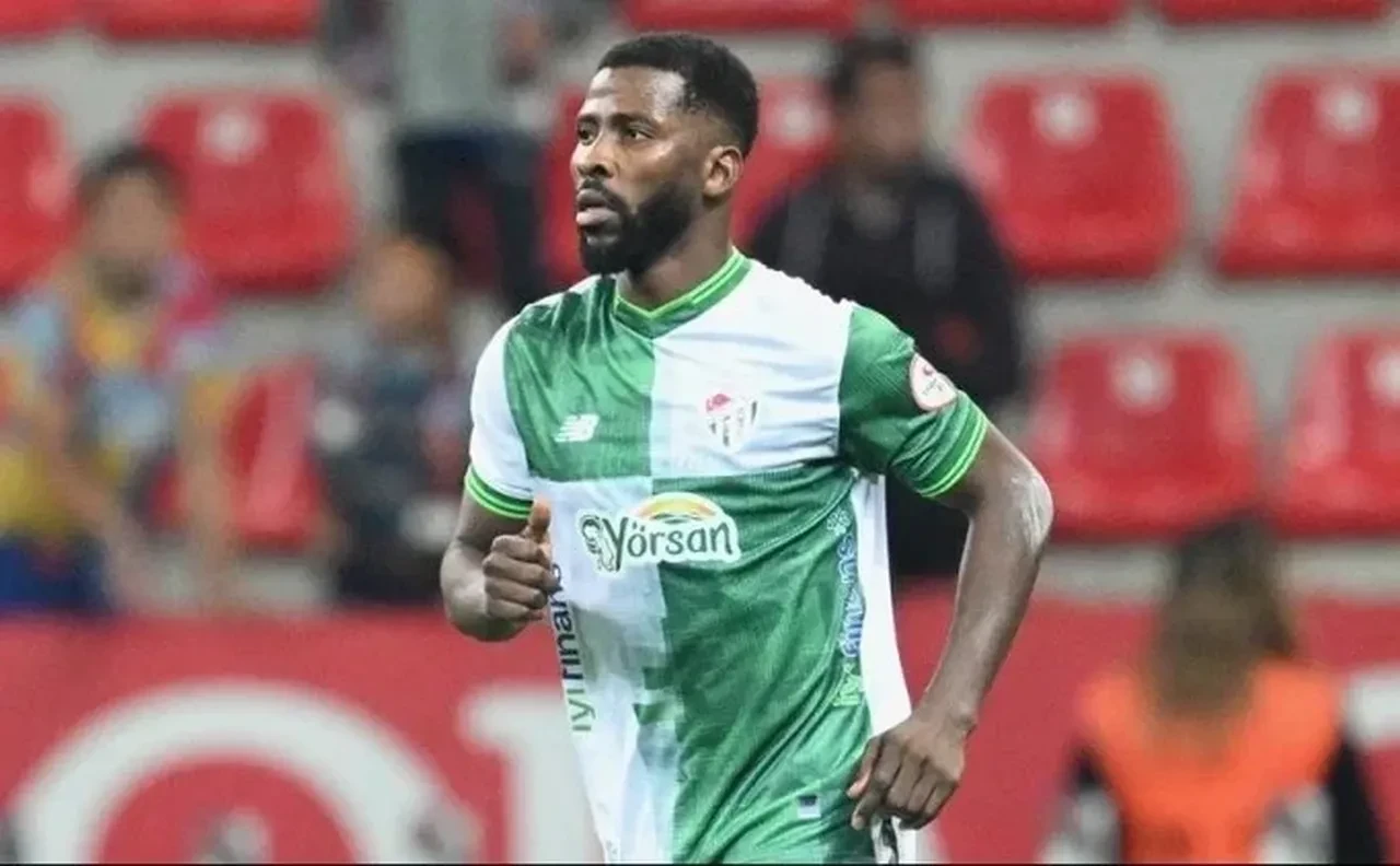 Fenerbahçe yeni forvetini buldu! Transfer için resmi açıklama geldi