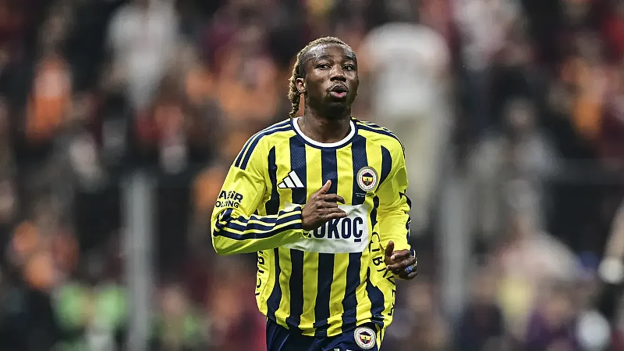 Fenerbahçe'de bir ayrılık daha! Yıldız ismin menajeri İstanbul'a geliyor