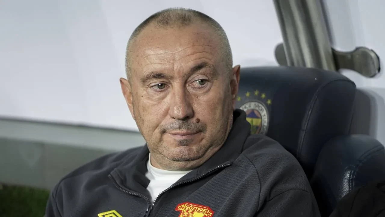 Göztepe'de Stoilov, 2-1'lik Fenerbahçe zaferini yorumladı! "Çok önemli bir galibiyet aldık"