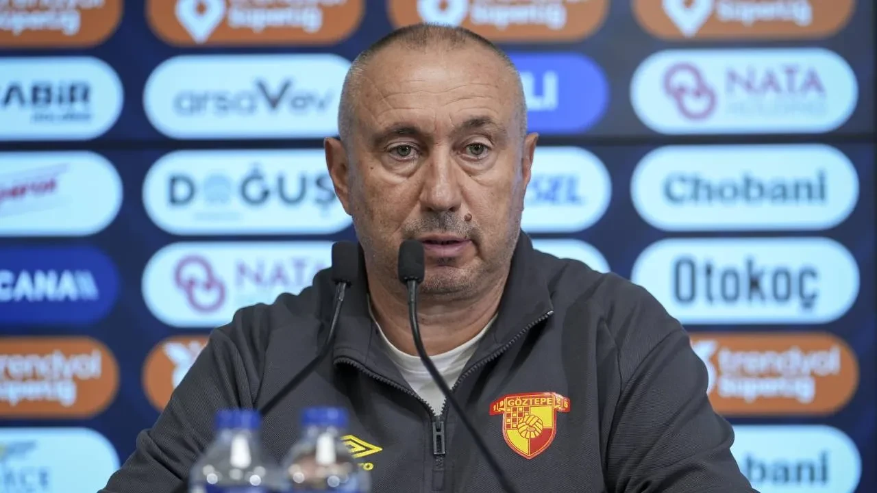 Göztepe'de Stoilov, 2-1'lik Fenerbahçe zaferini yorumladı! "Çok önemli bir galibiyet aldık"