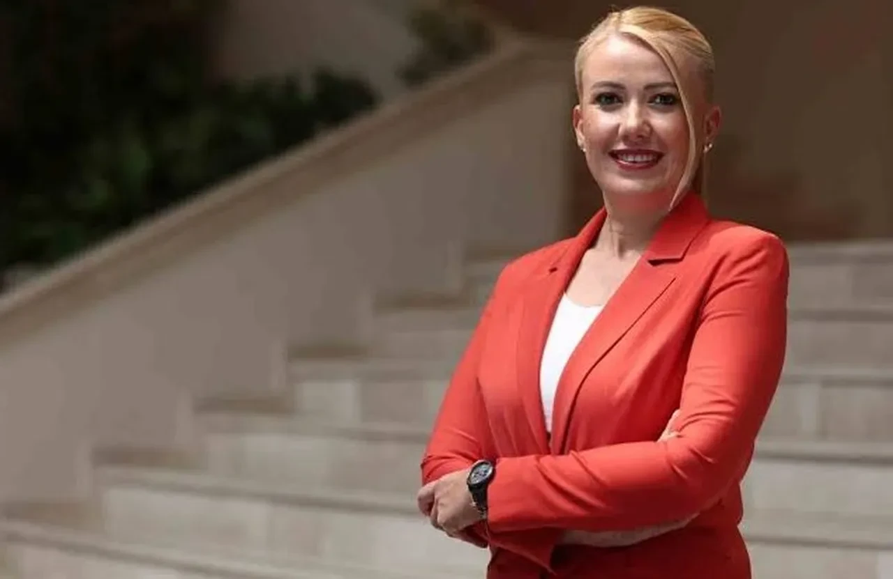 Merkezefendi Belediyesi soruşturmasında Belediye Başkanı Şeniz Doğan ve eşi dahil 5 kişi tutuklandı