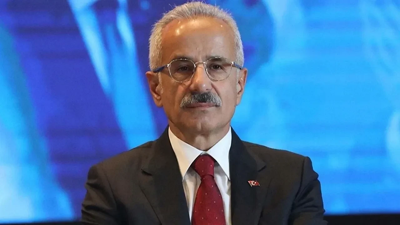 Sivas, Kars ve Erzurum'a hızlı tren geliyor: Bakan Uraloğlu yeni müjdeyi duyurdu!