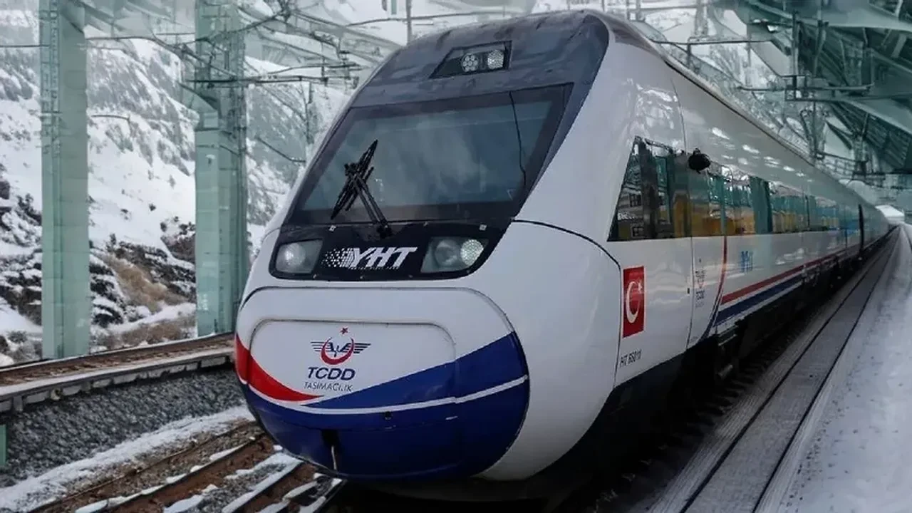 Sivas, Kars ve Erzurum'a hızlı tren geliyor: Bakan Uraloğlu yeni müjdeyi duyurdu!