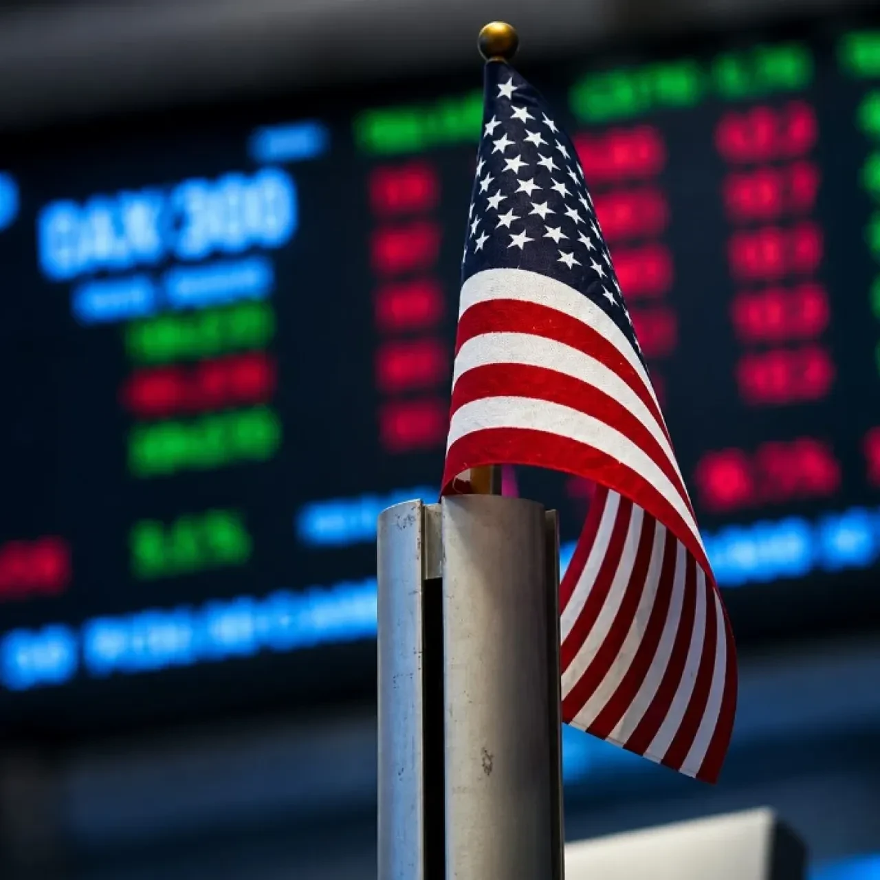 Yapay zekâ devlerinde 1 trilyon dolarlık deprem! Nasdaq 3 ayın dibine çakıldı