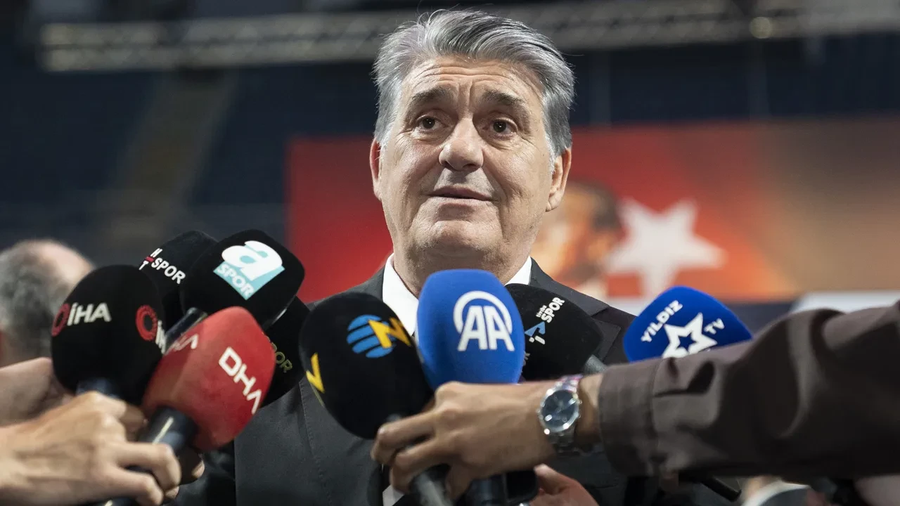 Beşiktaş'ta 3. başkanlık dönemine başlayan Serdal Adalı'dan taraftara ve TFF'ye çağrı