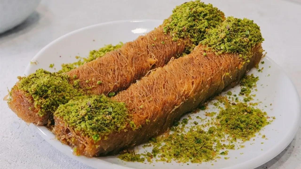 Diyarbakırlı komşumdan burma tatlısının en kolay halini öğrendim! Tadı damağımızda kaldı