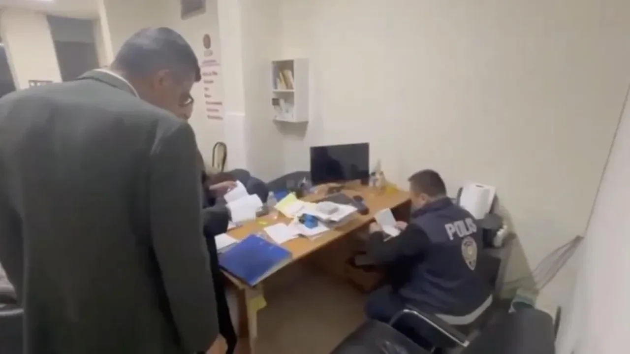 Kocaeli merkezli 9 ilde 31 milyarlık vergi usulsüzlüğü operasyonu: 31 kişi tutuklandı