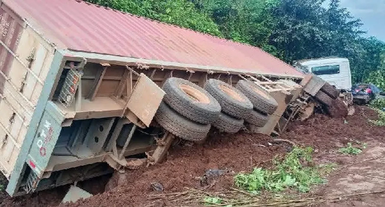 Nijerya'da zincirleme trafik kazası: 20 kişi hayatını kaybetti