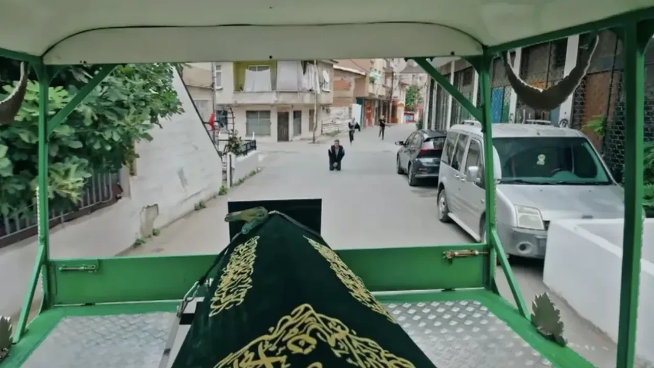 Altı Üstü İstanbul 16 bölüm ne zaman yayınlanacak, hangi gün? Son bölüm neden yayınlanmadı belli oldu