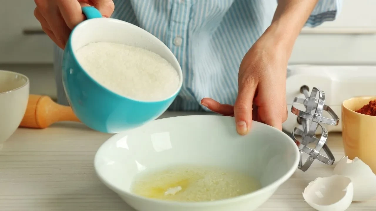 Canınız tatlı çektiğinde fırını açmayın! Tavada yapılan pratik tarif