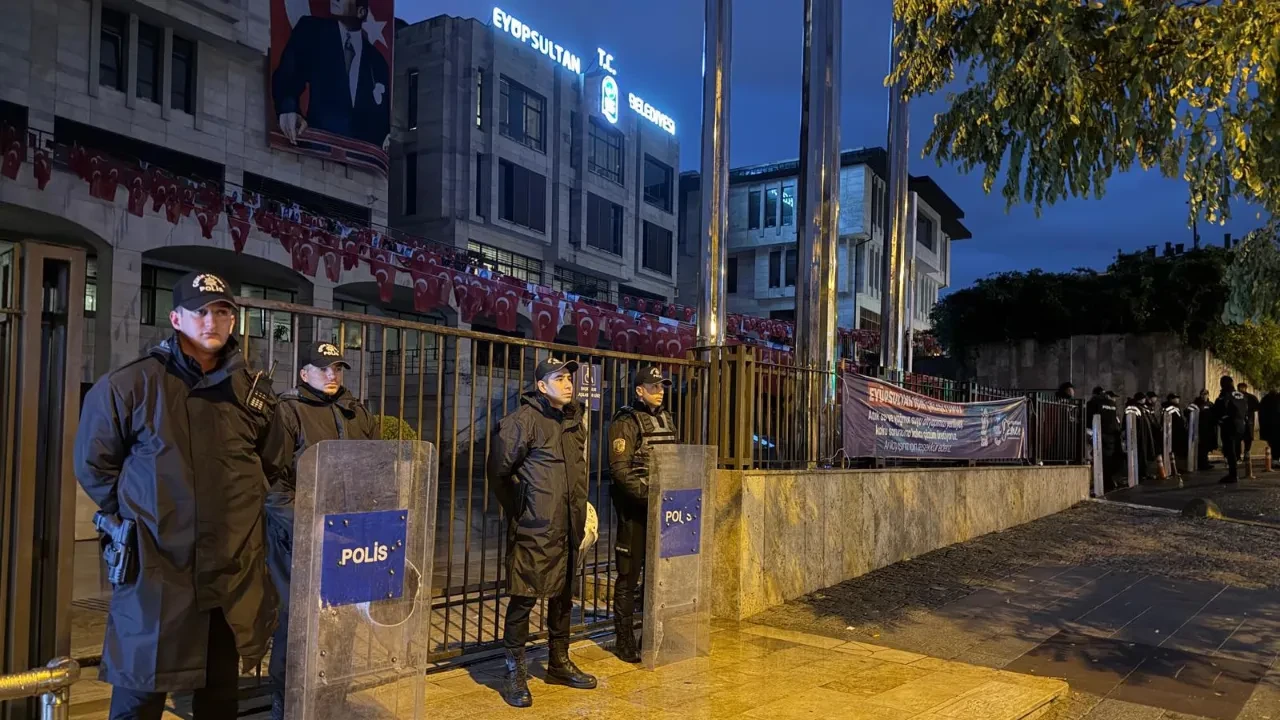 Eyüpsultan Belediyesi soruşturmasında ifadeler tamamlandı: Başkan dahil 17 kişi için tutuklama talebi