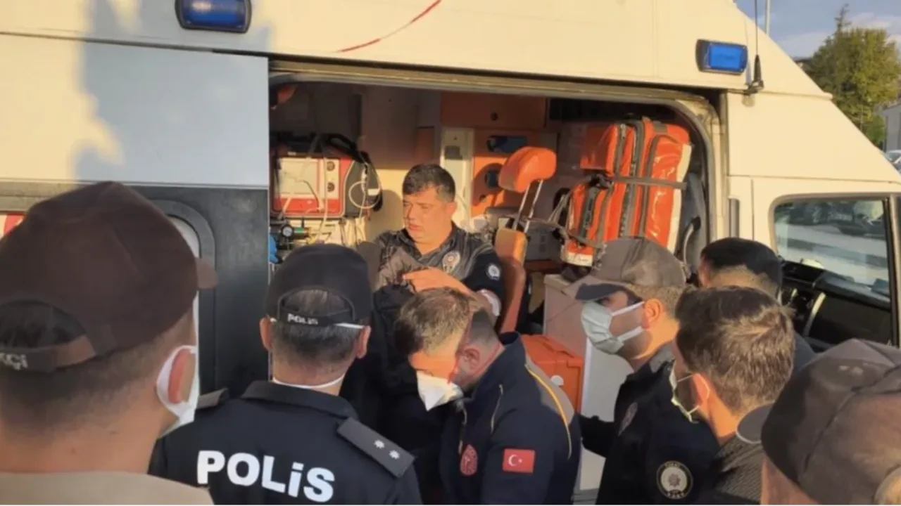 Kayseri'de şeker fabrikasında gaz sızıntısı: Zehirlenen işçi sayısı 45'e yükseldi, valilikten açıklama geldi
