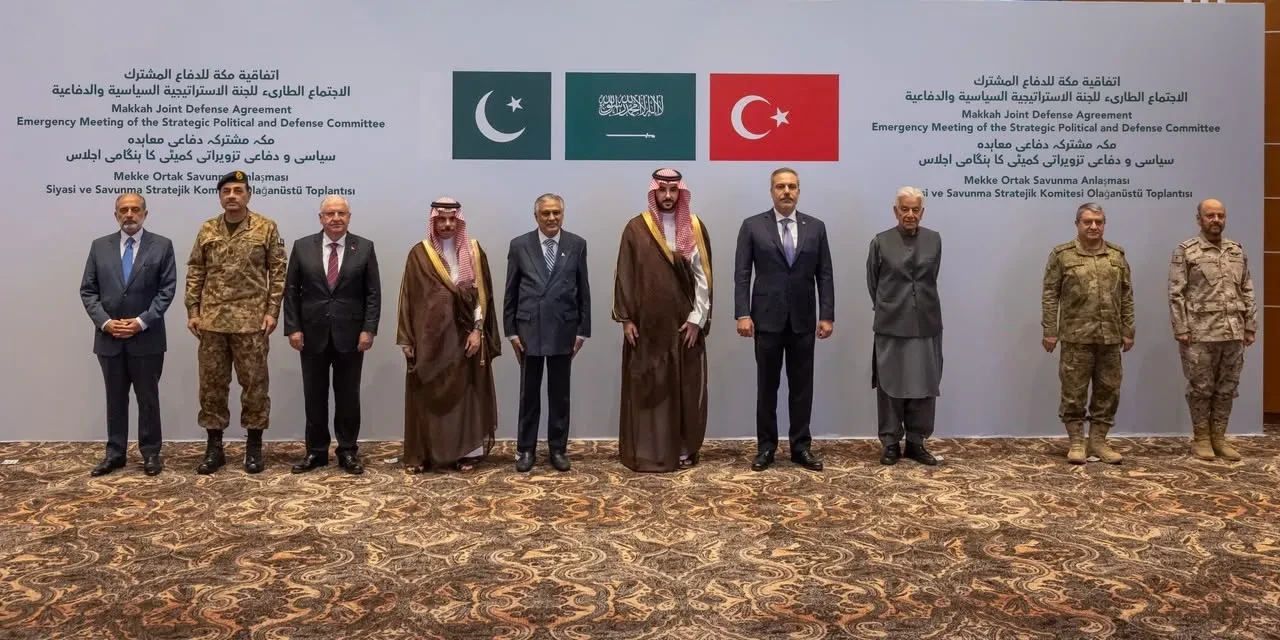 Mekke İttifakı Riyad'da toplandı: Türkiye, Pakistan ve Suudi Arabistan masada