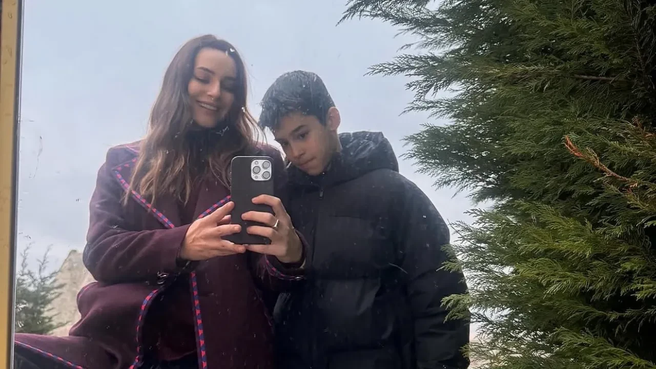 Sedef Avcı ve Kıvanç Kasabalı’nın oğlu Can büyüdü! 13 yaşındaki halini görenler gözlerine inanamadı
