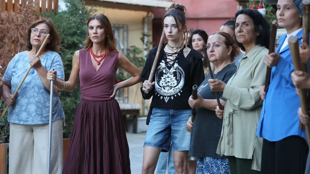 Altı Üstü İstanbul yeni bölüm ne zaman? Altı Üstü İstanbul neden yok?