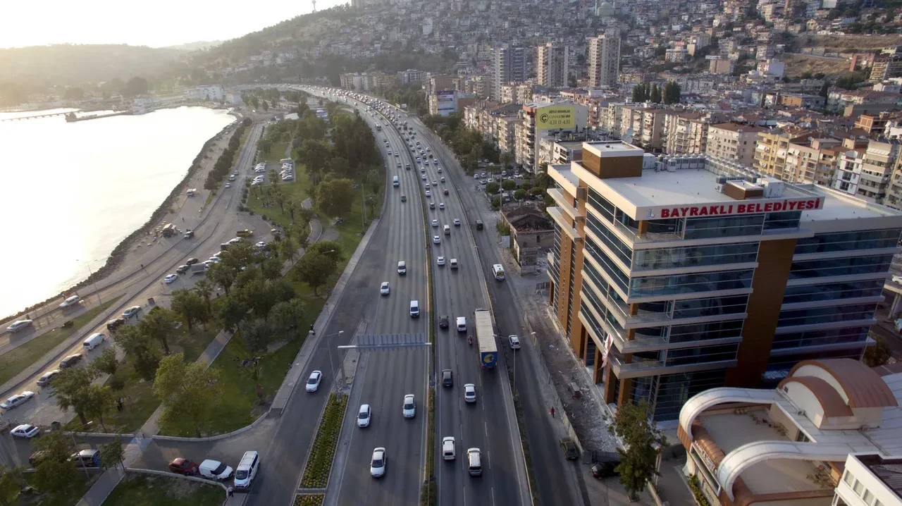 Bayraklı Belediyesi soruşturmasında şok detaylar: 20 milyonluk kamu zararı, 4 milyonluk rüşvet ağı deşifre edildi