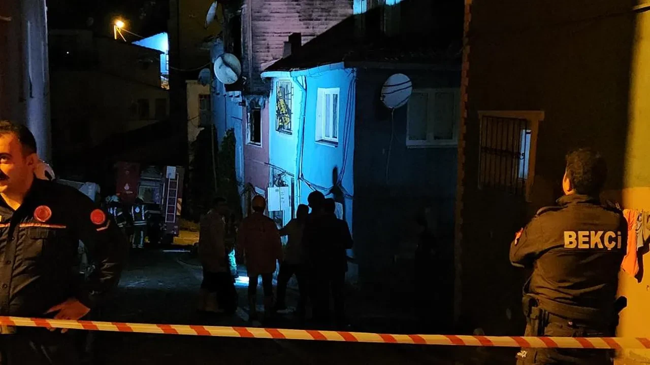 Fatih'te feci yangın: Bir kişi hayatını kaybetti