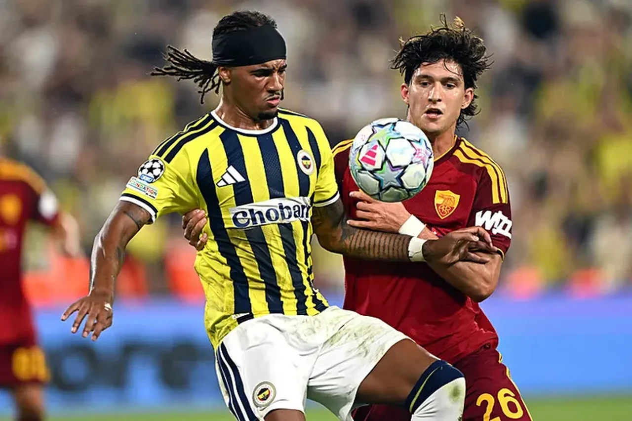 Fenerbahçe'de sürpriz transfer hamlesi! Yıldız oyuncuya Premier Lig kancası: Tek bir şartla ayrılığa izin verilecek