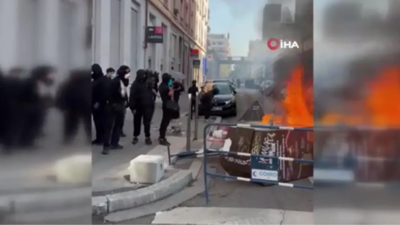 Fransa'da öğrencilerin başlattığı protestolar şiddete dönüştü
