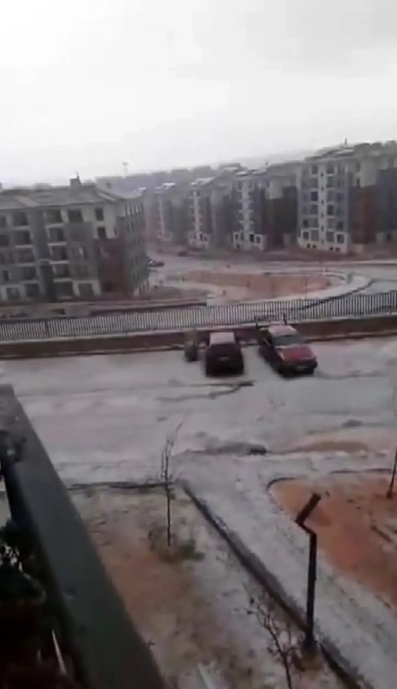 Meteoroloji'nin uyarısı sonrası 4 ilde dolu ve sağanak yağış: Her şey 10 dakikada oldu, ceviz büyüklüğünde