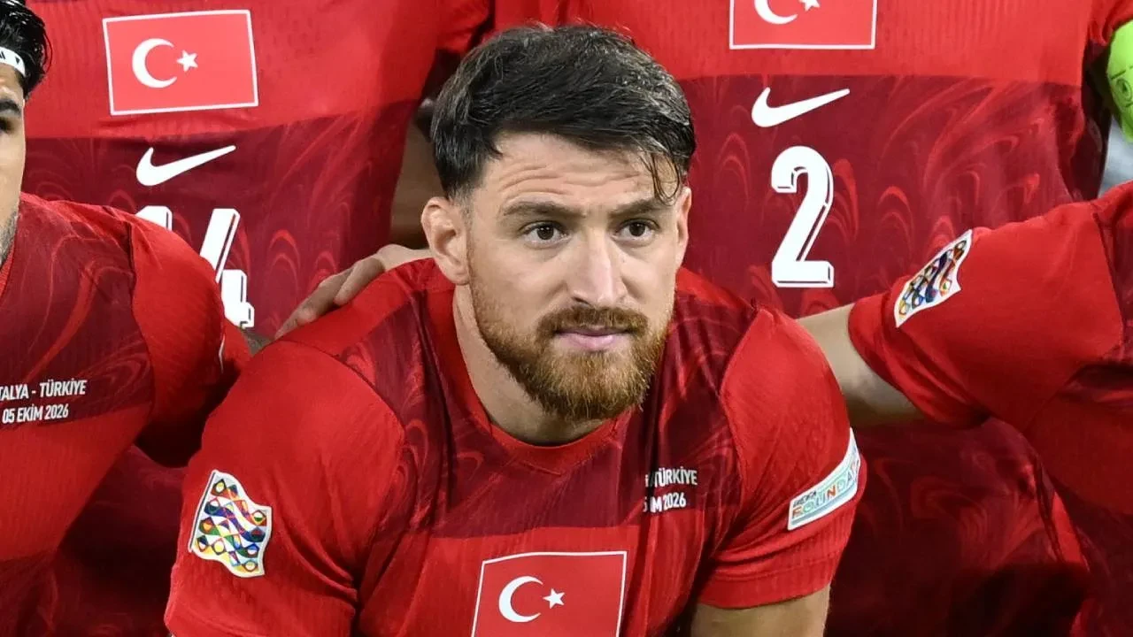 /spor/milli-futbolcu-salih-ozcan-italya-yenilgisinin-ardindan-konustu-cok-uzgunuz-3363499