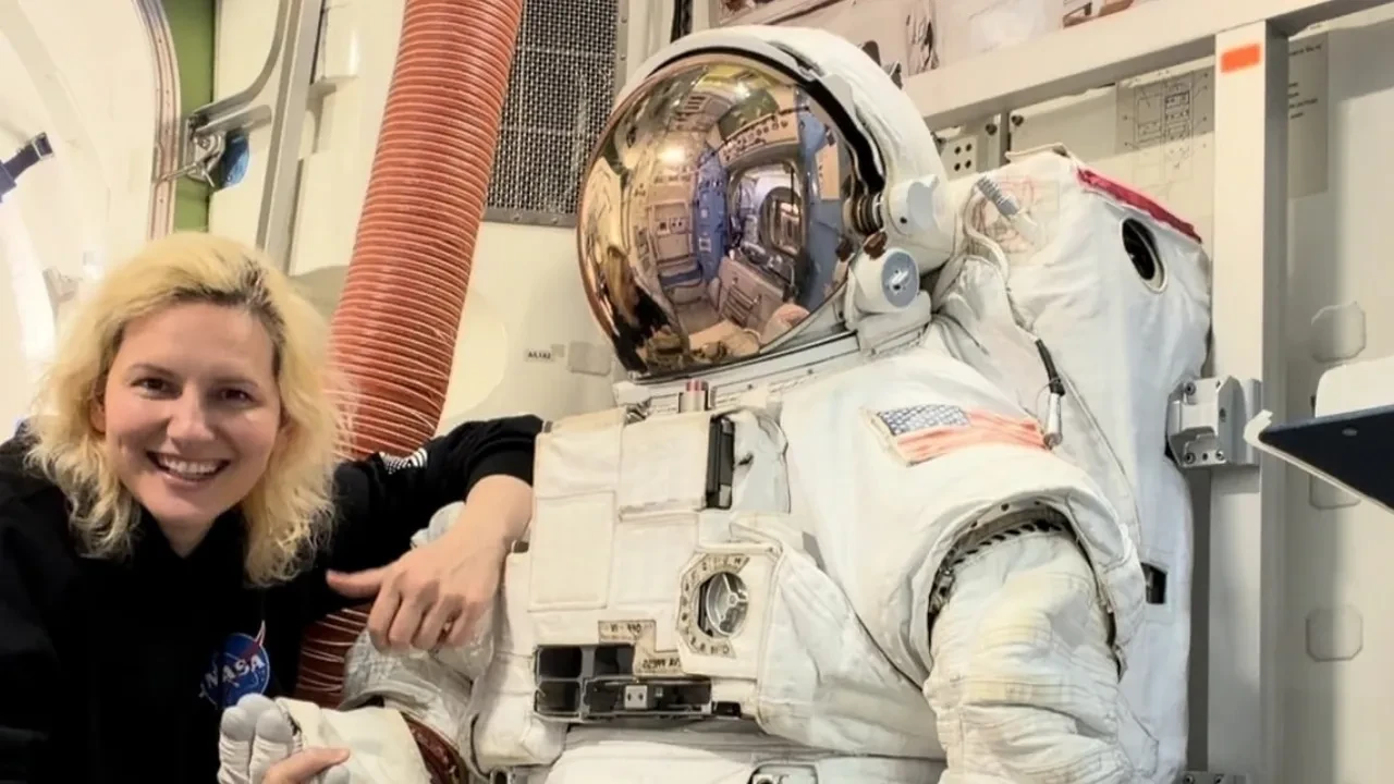 NASA astronotu Deniz Burnham kimdir? Deniz Burnham kaç yaşında? Deniz Burnham aslen nereli?