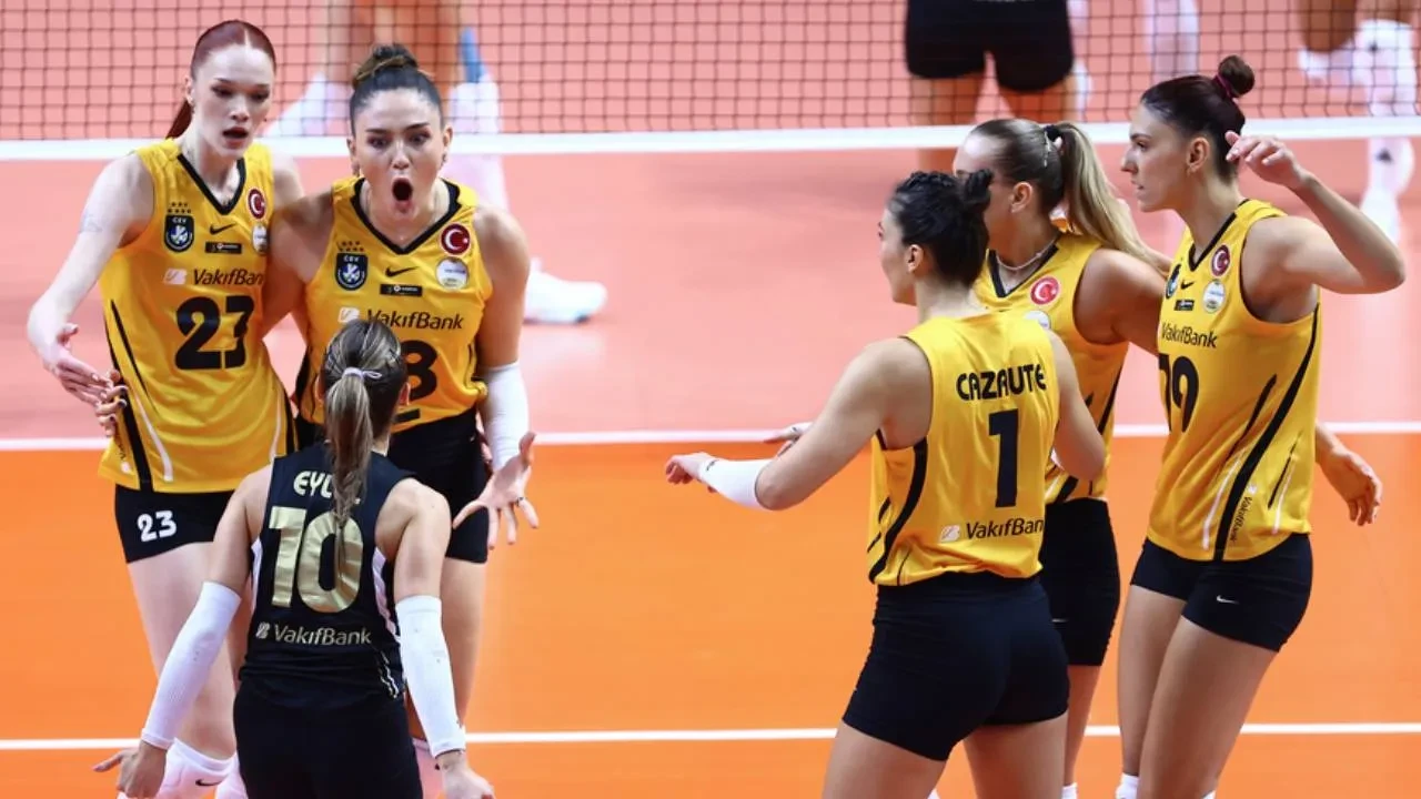 Şampiyonlar Kupası'nda şampiyon VakıfBank! Sarı-siyahlılar, Eczacıbaşı'nı 3-2 yendi