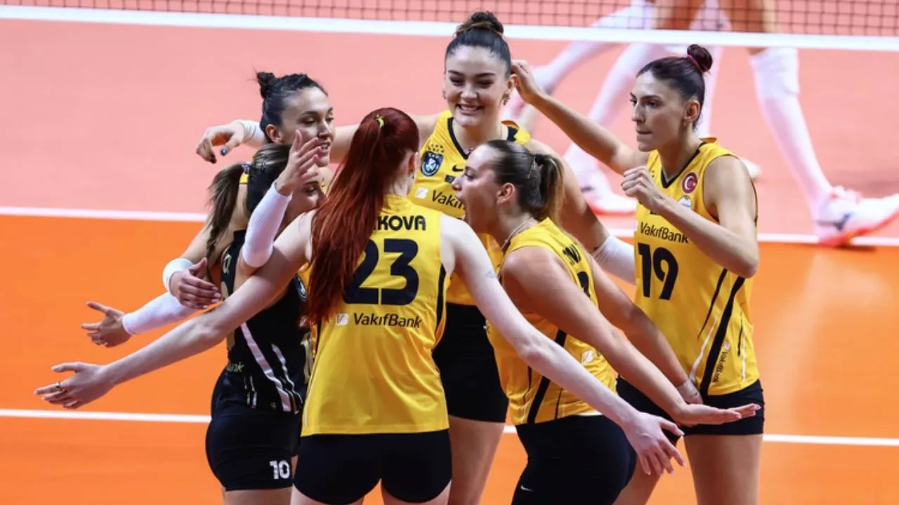 Şampiyonlar Kupası'nda şampiyon VakıfBank! Sarı-siyahlılar, Eczacıbaşı'nı 3-2 yendi