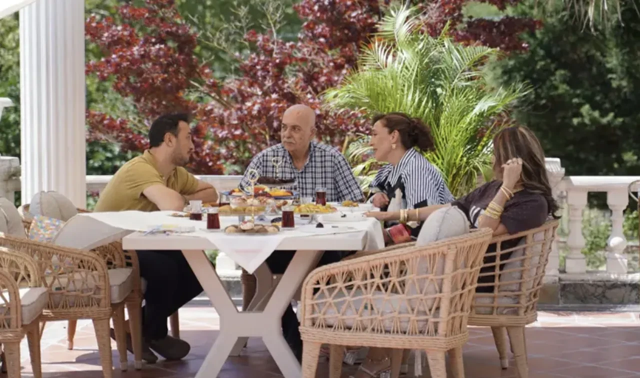 Settar Tanrıöğen'in kafasına ne oldu, neyi var? Settar Tanrıöğen'in kafasındaki iz, delik dikkat çekti
