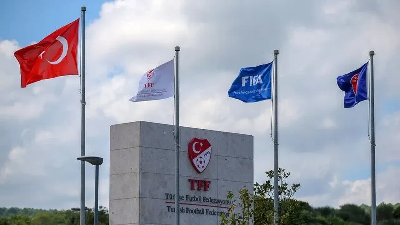 TFF'de şok istifa: 'Bunu Türk futboluna borçluyuz' dedi, görevini bıraktı!