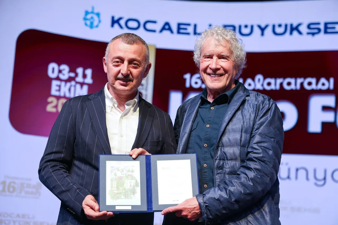 Türkiye’nin en büyük kitap fuarı Kocaeli’de kapılarını açtı