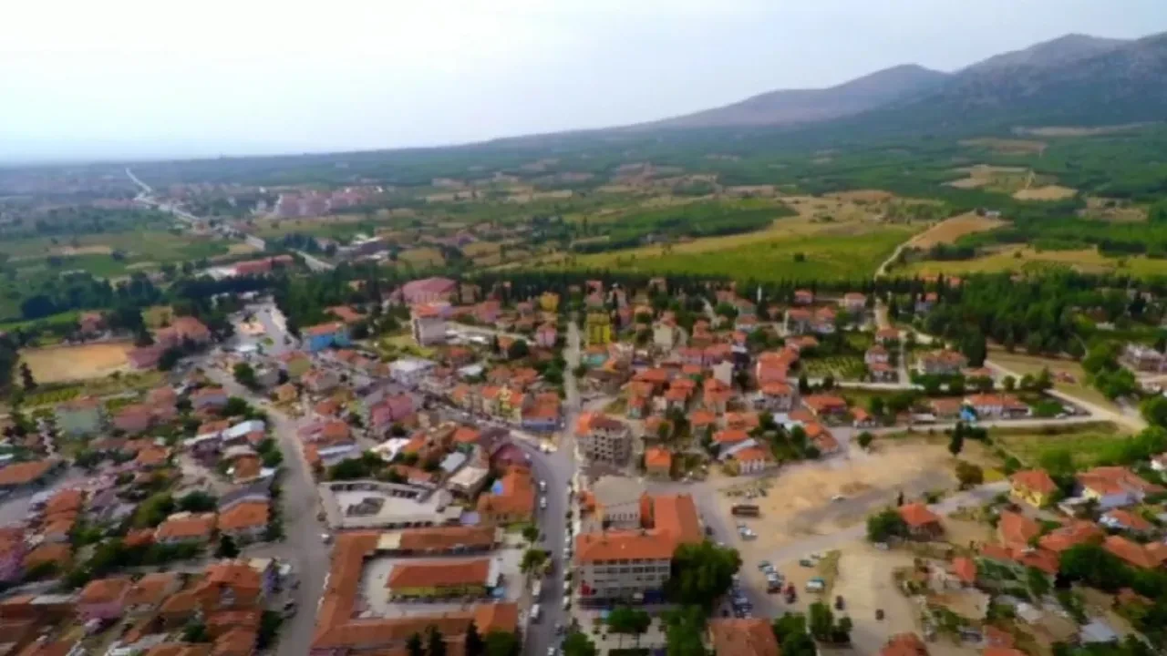 2 gündür okula gelmeyen kız öğrencinin cesedini öğretmenler buldu 