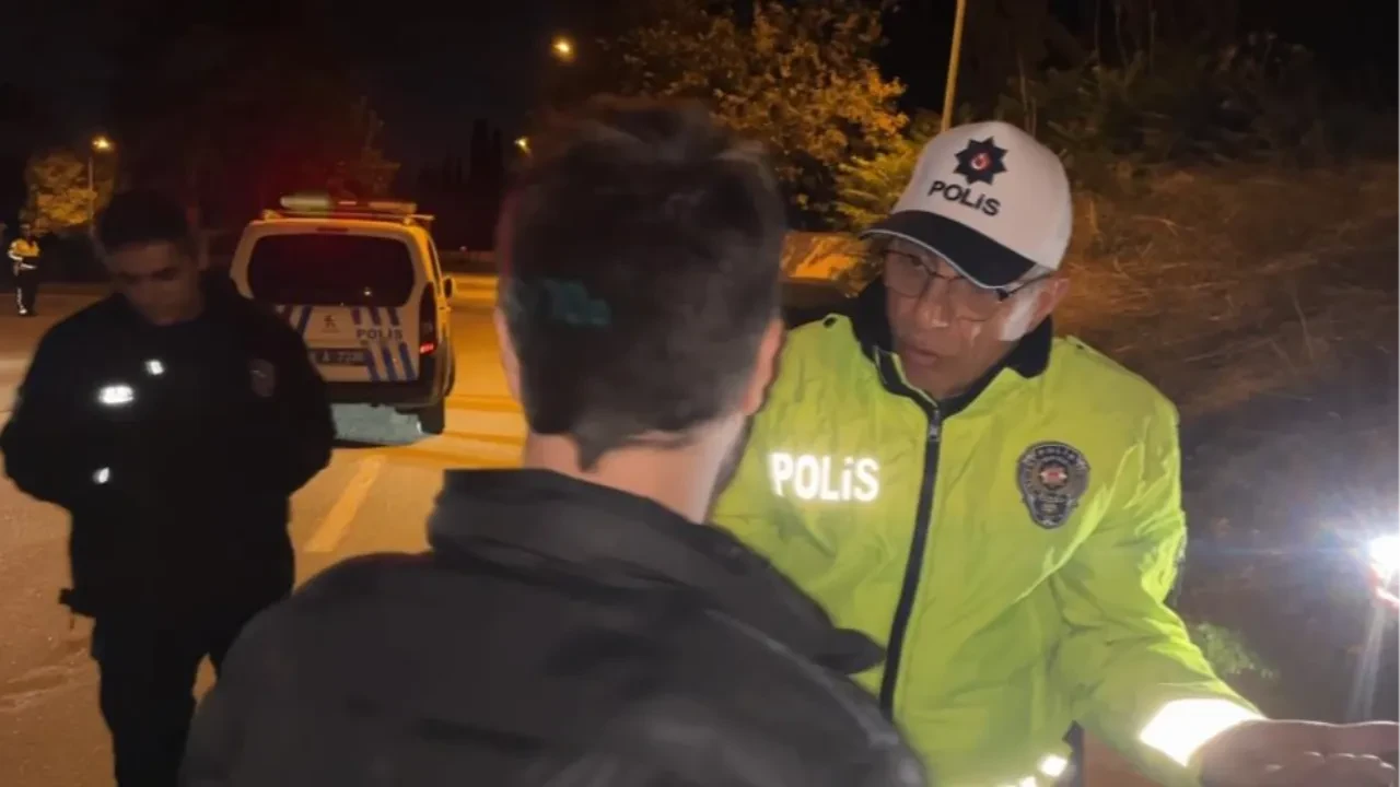 Alkollü sürücü polis memurunu çileden çıkardı