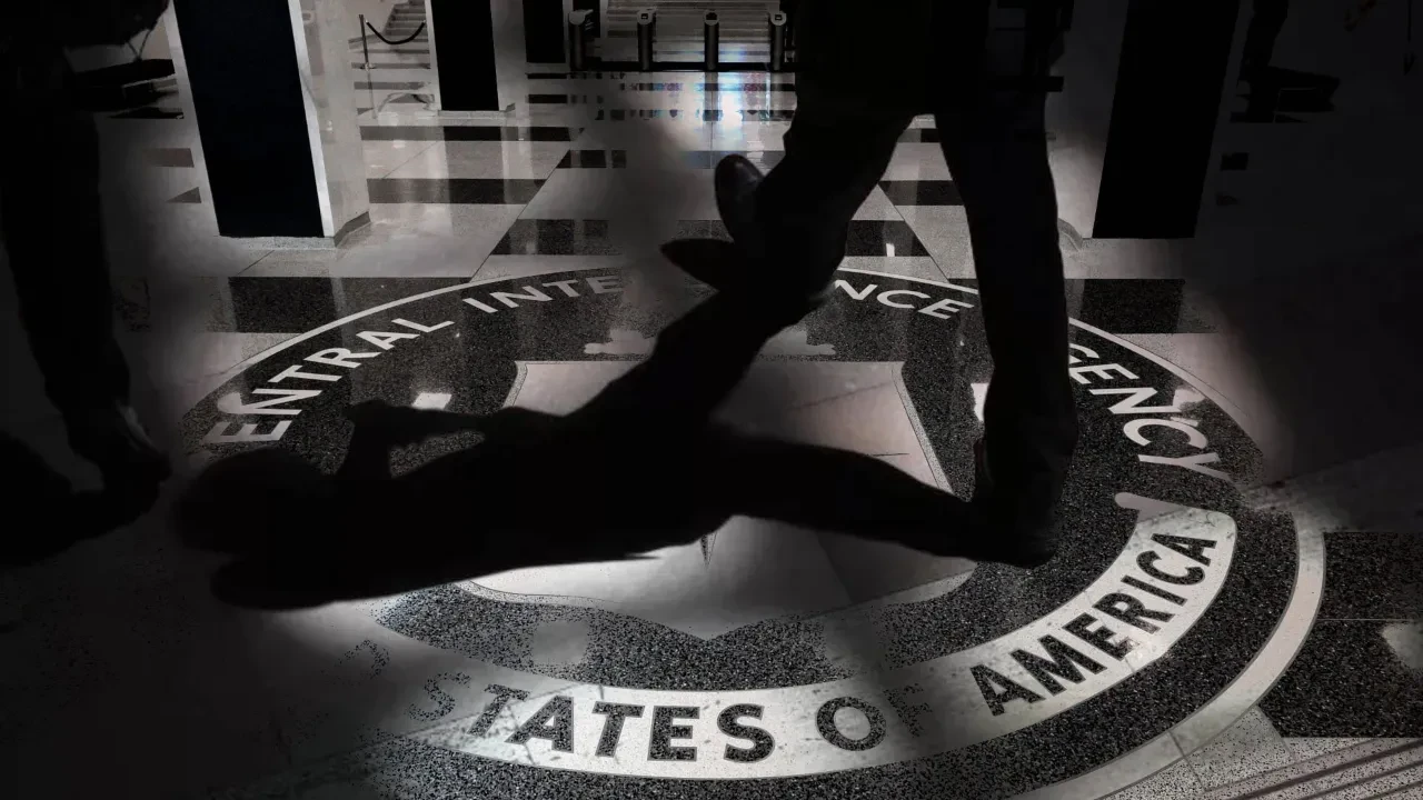 Eski CIA yetkilisi gizli program oluşturdu, kendini zengin etti! Evinden çıkanlar ağızları açık bıraktı