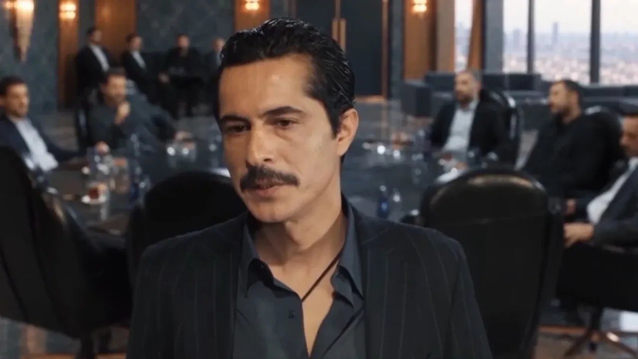 İsmail Hacıoğlu Yeraltı dizisine damga vurdu! İlk sahnesiyle izleyiciden tam not aldı
