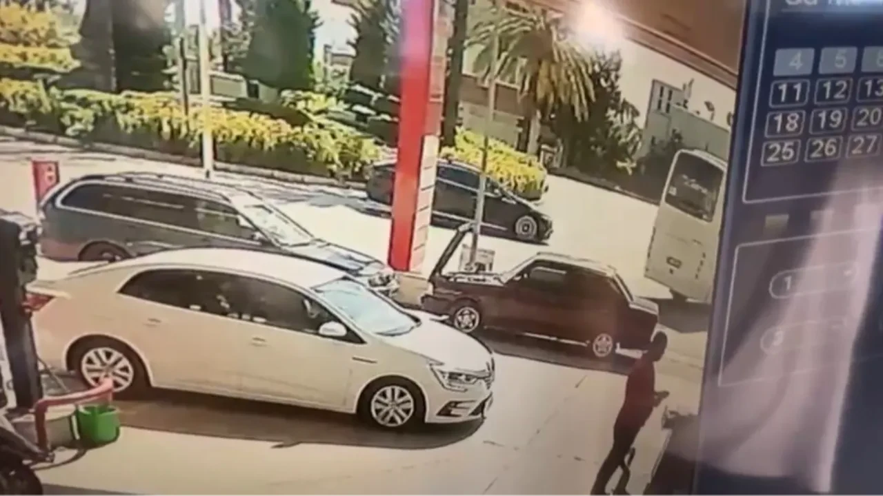 Kaza göz göre göre böyle geldi: Bir anda yola çıktı 