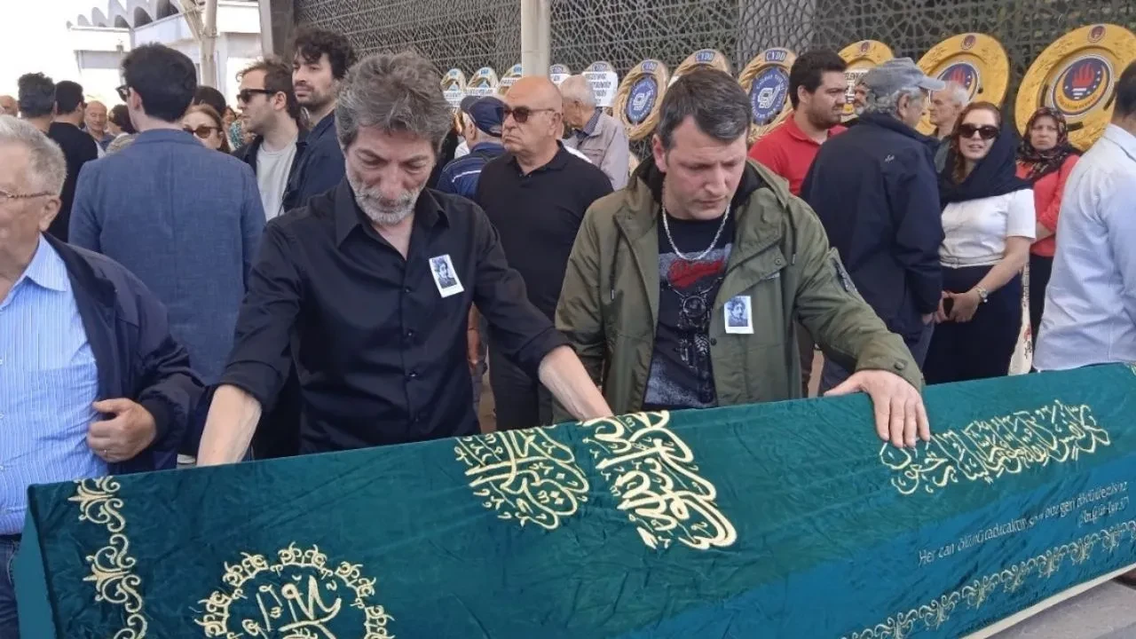 Mustafa Uğurlu kardeşinin ölümünün ardından inzivaya çekildi! İstanbul’u terk edip köye yerleşti