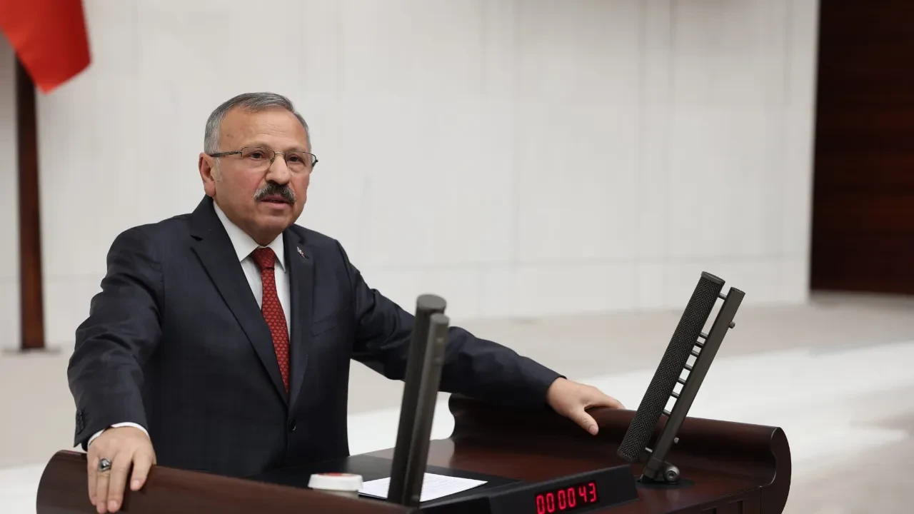 TBMM Başkanvekilliği'nden istifa etmişti: Bekir Bozdağ'ın yerine Yusuf Beyazıt getirildi