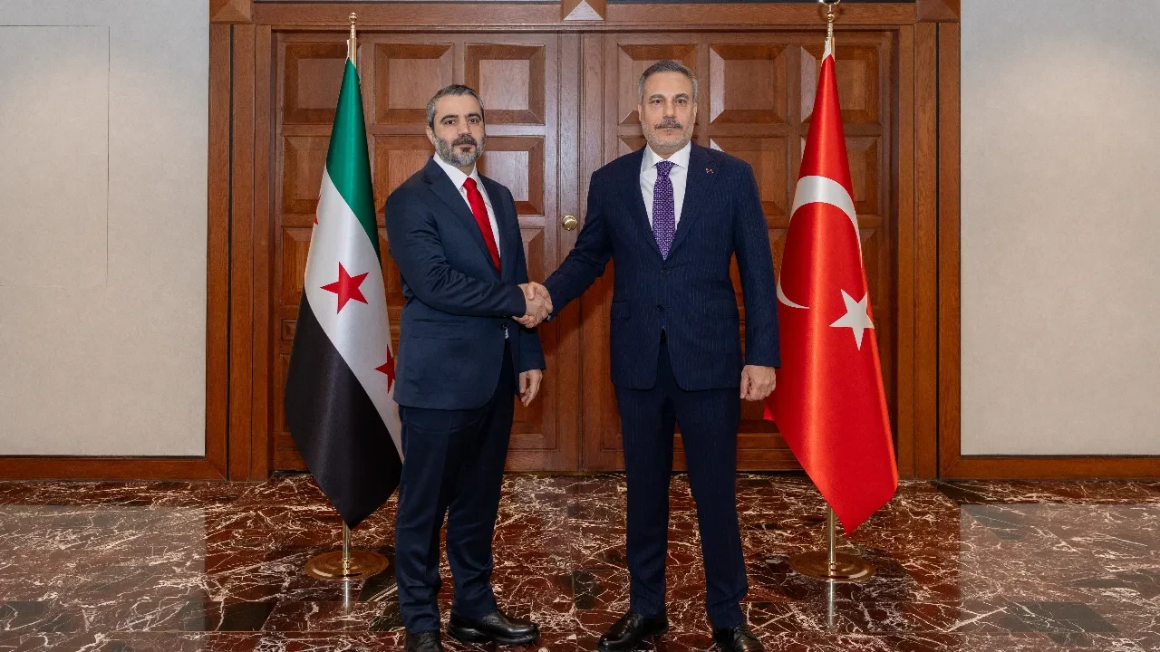 Ankara'da diplomasi trafiği: Hakan Fidan, Şeybani ile görüştü