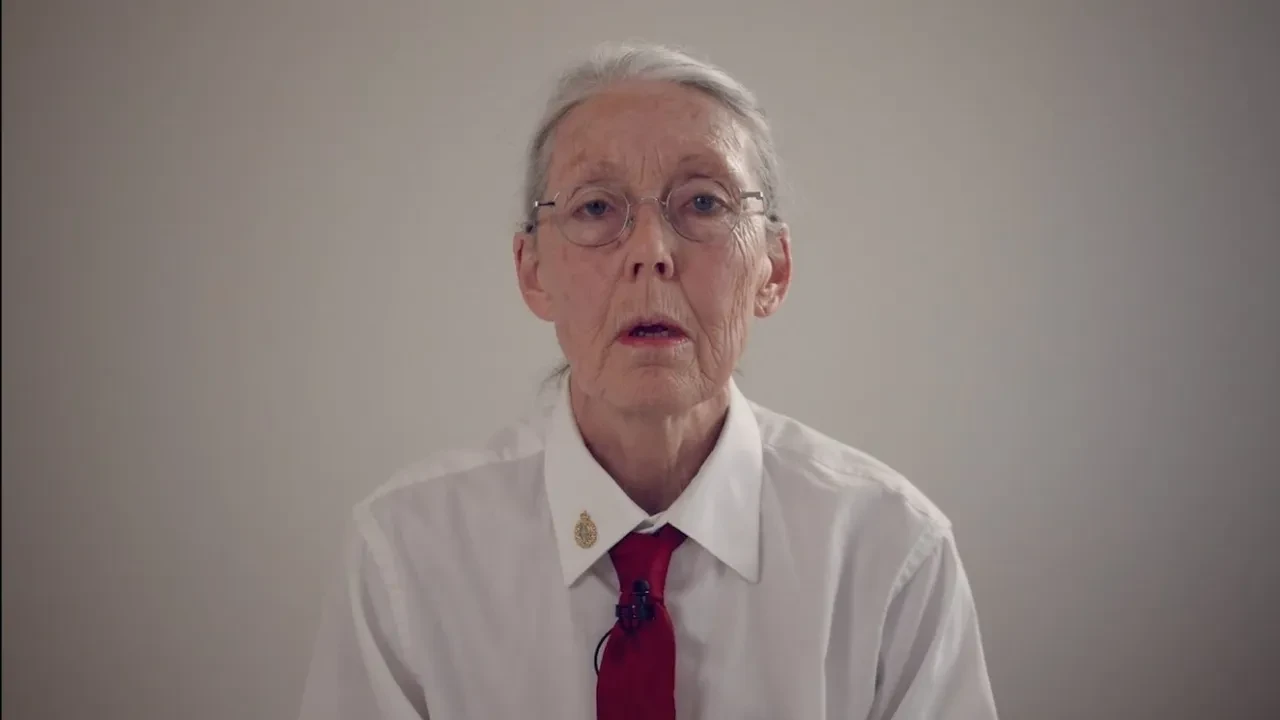 Anne Carson kimdir? Anne Carson şiirleri neler? Anne Carson kitapları hangileri?