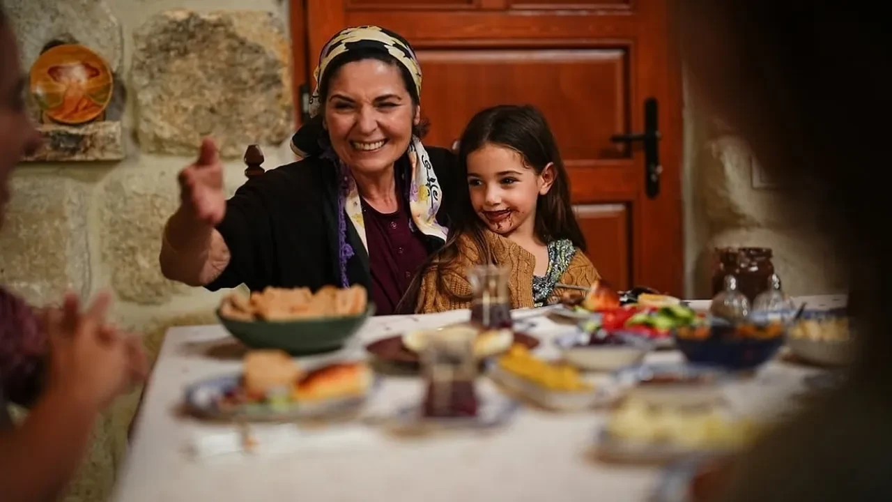 Aşk- Memnu'nun Nesrin'i Evren Duyal bambaşka birine dönüştü! Verdiği kilolarla görenleri şaşkına çevirdi