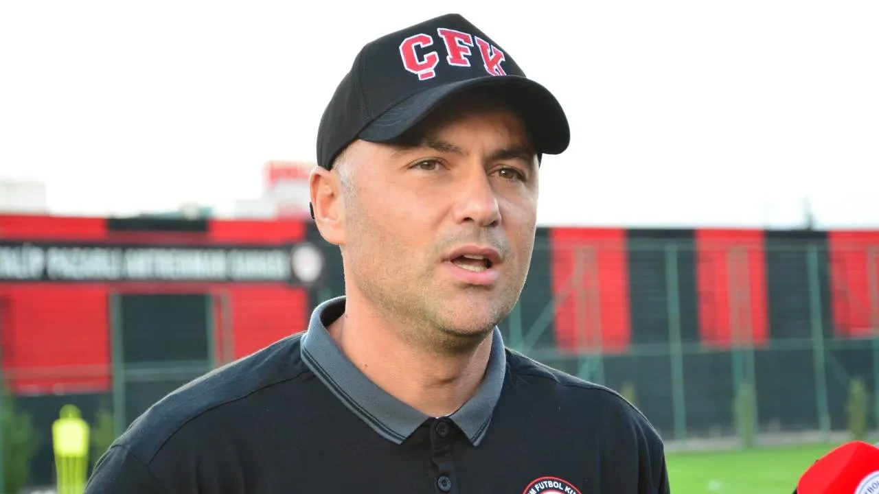 Çorum FK Teknik Direktörü Burak Yılmaz'dan açıklama! "Tam takım olamadığımızı düşünüyorum"
